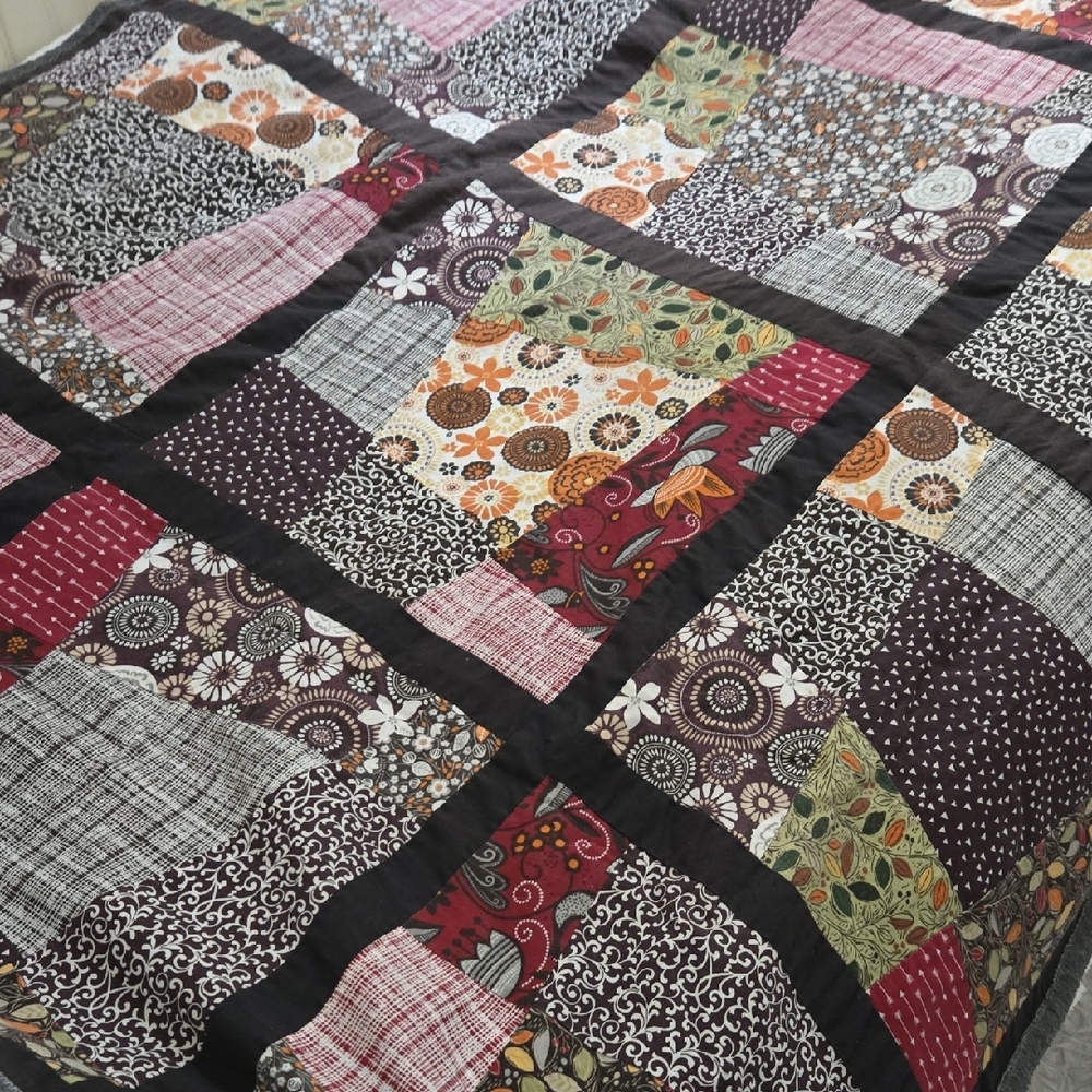 Patchwork Quilt with Floral  Patterns 45"×60"
